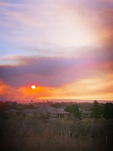 pink and purple sky from the bushfires