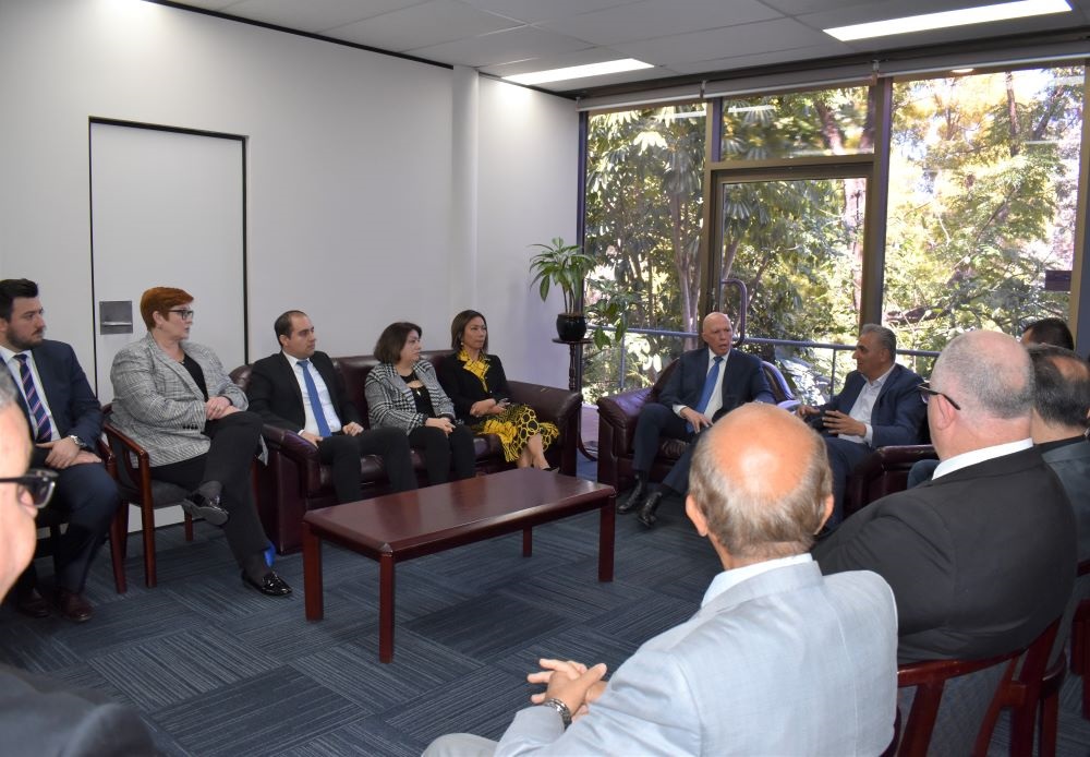 Mayor Frank Carbone, Peter Dutton and Councillors meeting