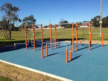 Outdoor fitness equipment at Bosnjak Park (Eldershaw Road)