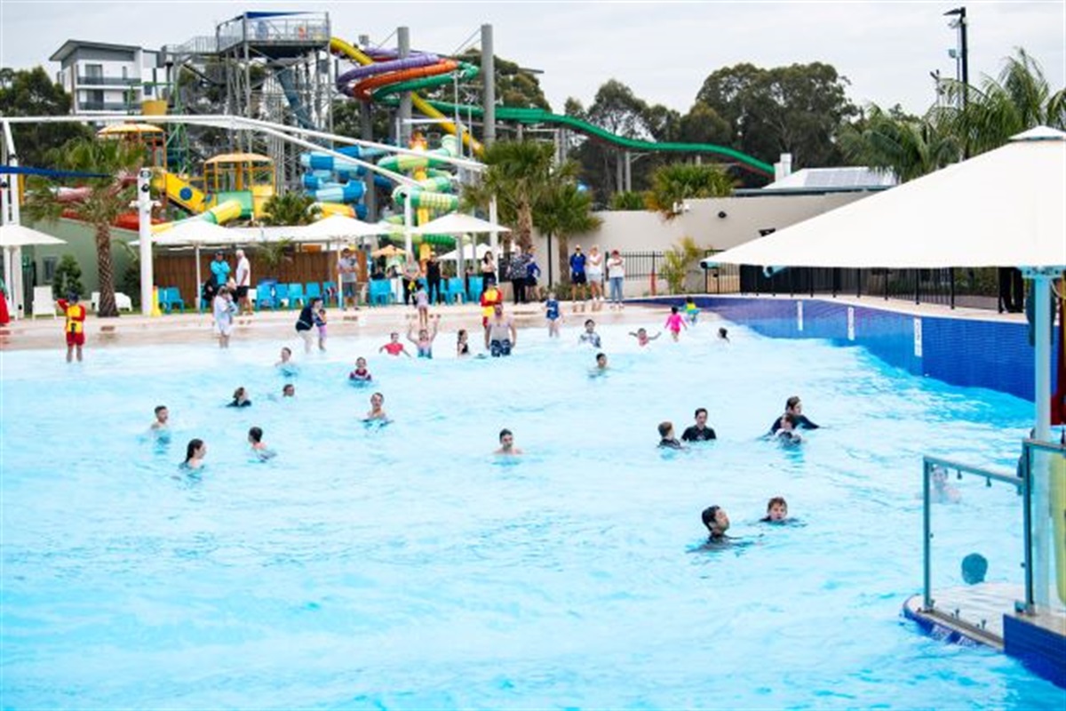aquatopia-water-park-wave-pool-fairfield-city-council