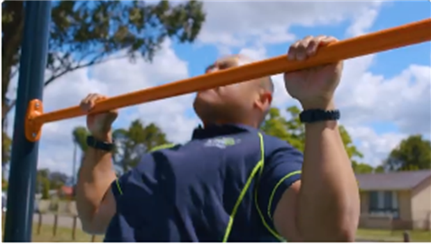 How to use the Pull Up at Fairfield City's Outdoor Gyms.png