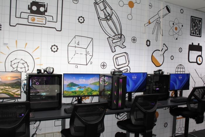 Lab LX computer wall with new wallpaper
