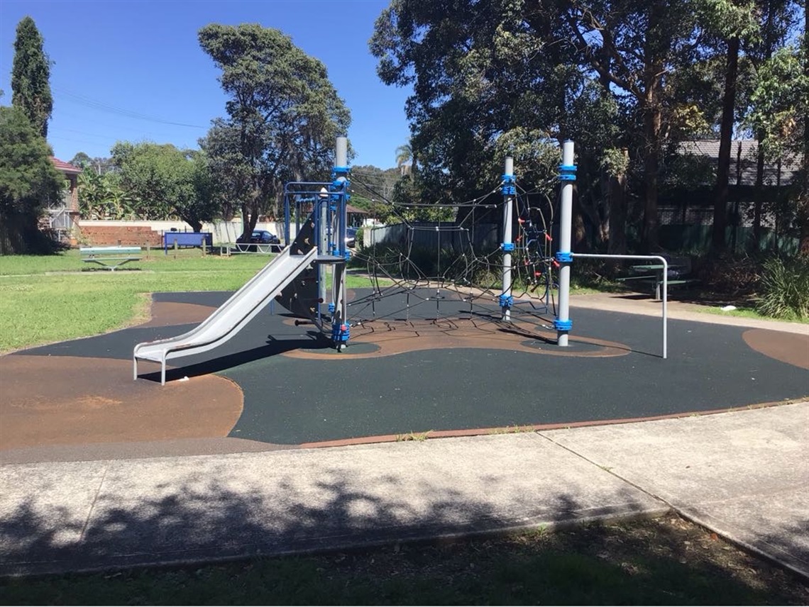 Oakdene Park Playground.