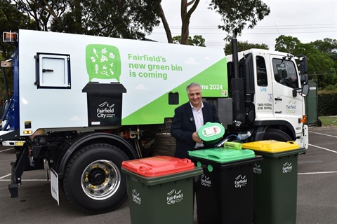 Mayor unveils additional waste service.JPG