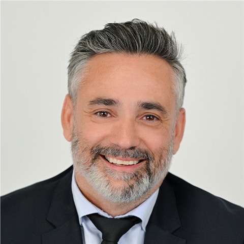 Portrait of Councillor - Wards, Hugo Morvillo.