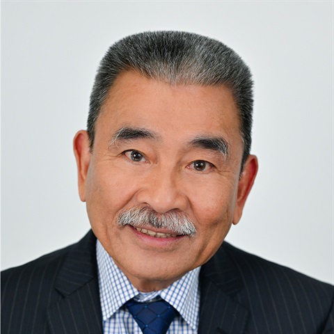 Portrait of Councillor Kien Ly.